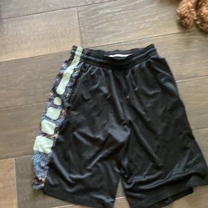 Nike elite shorts men’s M